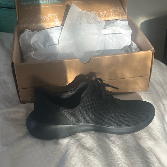 Kizik Women's Black Slip-On Athletic Shoes - Picture 9 of 10